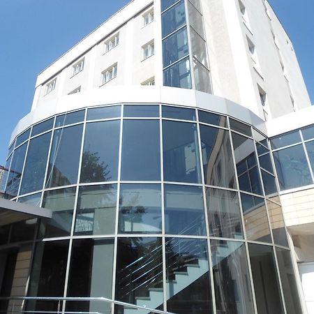 Hotel Nord Ploiesti Ngoại thất bức ảnh