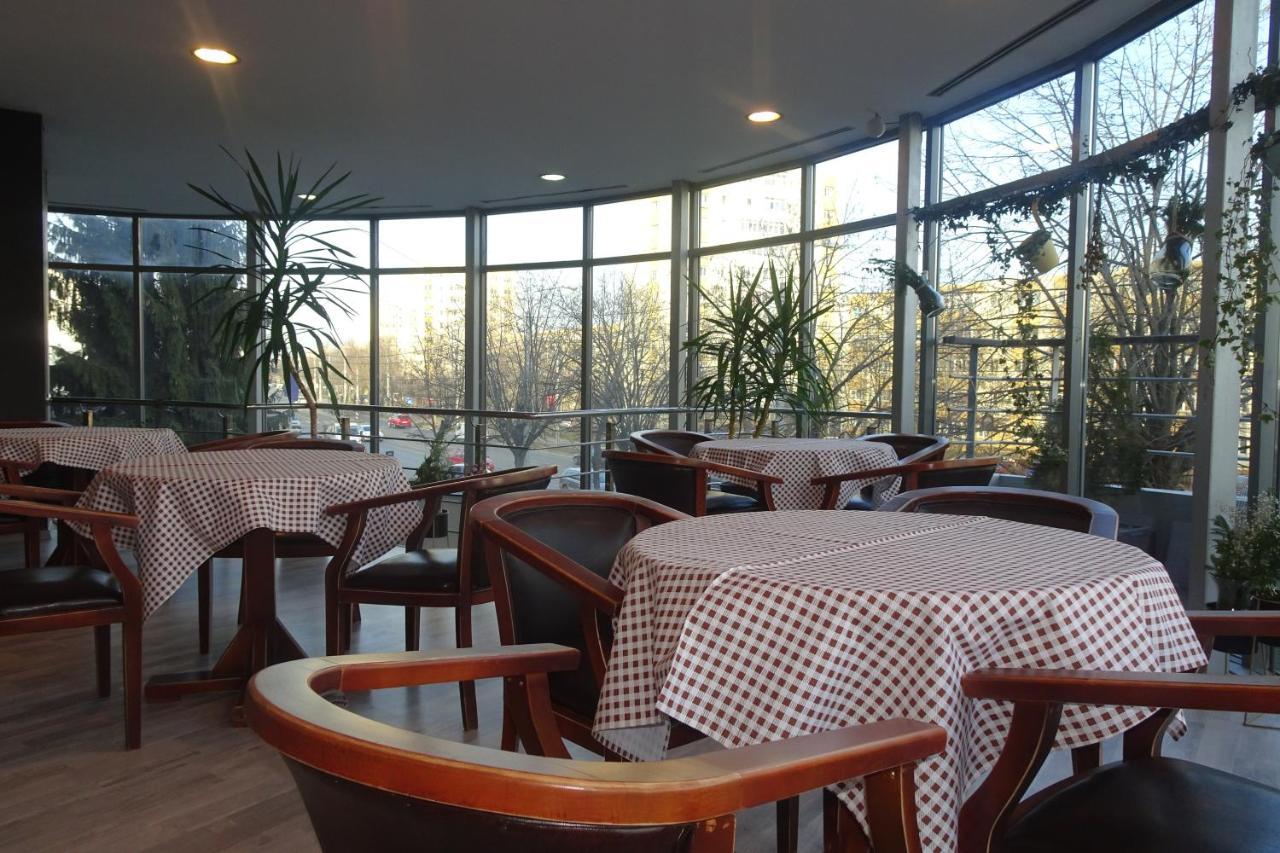 Hotel Nord Ploiesti Ngoại thất bức ảnh