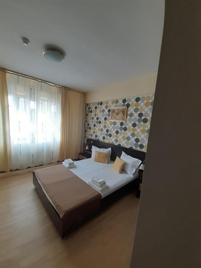 Hotel Nord Ploiesti Ngoại thất bức ảnh