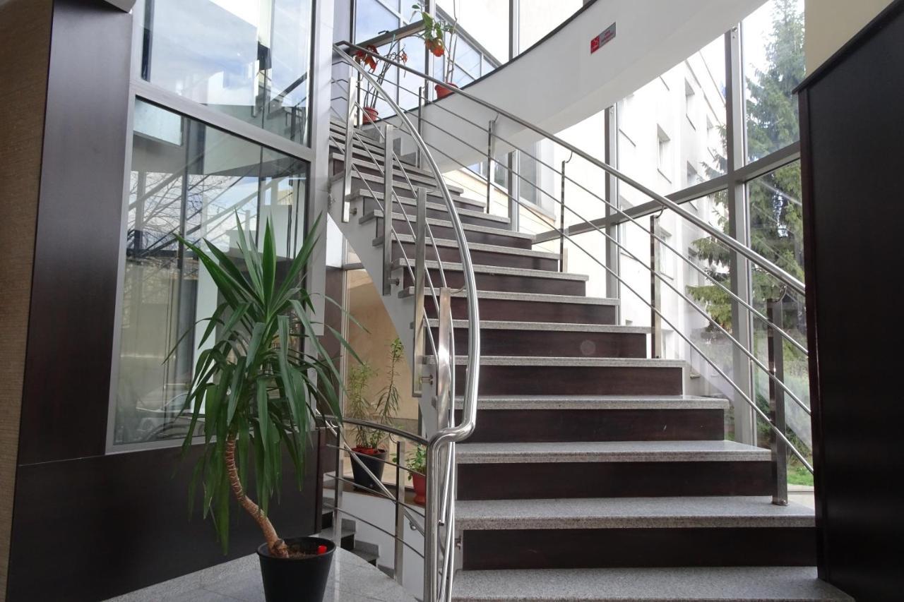 Hotel Nord Ploiesti Ngoại thất bức ảnh